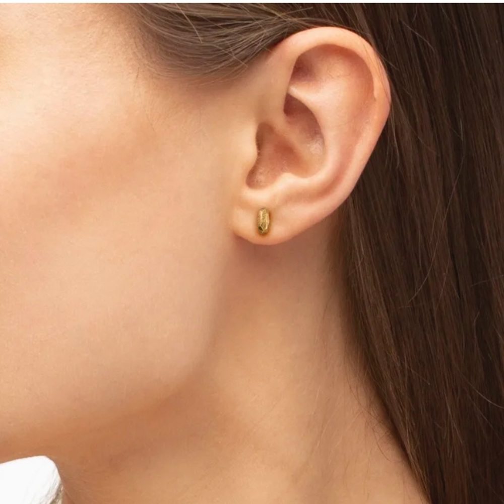 Kendra Scott Lola Stud Earrings In Vintage Gold